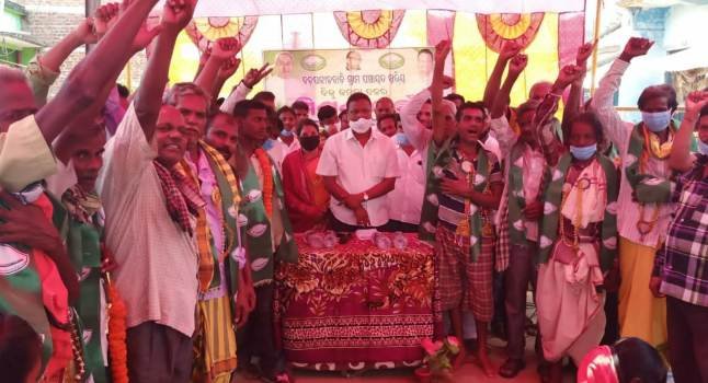 ବିଜେପି ର ୫୦ ରୁ ଉର୍ଦ୍ଧ୍ବ ପରିବାର ବିଜେଡିରେ ସାମିଲ