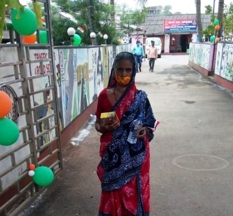 ୮୦ବର୍ଷର ବୃଦ୍ଧା ମାଙ୍କୁ ପୁଅ ବୋହୁଙ୍କ ନିର୍ଯ୍ୟାତନା ଅଭିଯୋଗ