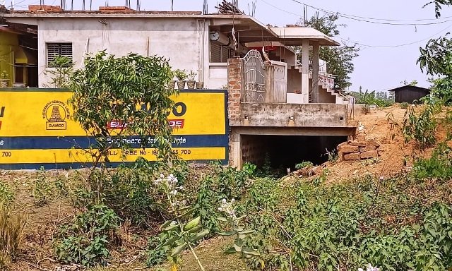 କେନାଲ ଉପରେ ଘର ନିର୍ମାଣ ପ୍ରସଙ୍ଗ, ପାଣି ନଯିବାରୁ ଚାଷୀ ଭକୁଆ, ଜଳସମ୍ପଦ ବିଭାଗ ସାଜିଛି ନିଦାବିଷ୍ଣୁ