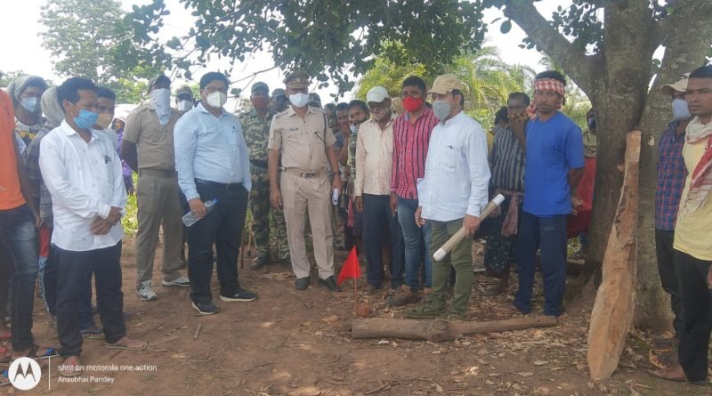ଦୁଇ ଦୁଇଥର ସରକାରୀ ଜମିକୁ ୧୪୪ ଧାରା , ବୁଡ଼ି ଅଞ୍ଚଳକୁ ଦିଆଯାଇଥିବା ଜମି ଚିହ୍ନଟ କରିପାରୁନାହାନ୍ତି ପ୍ରଶାସନ