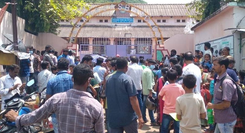 ଗଜପତିରେ ନବଦୟ ବିଦ୍ୟାଳୟ ପ୍ରବେଶିକା ପରୀକ୍ଷାରେ ଅବ୍ୟବସ୍ଥା ନେଇ ଉତ୍ତେଜନା