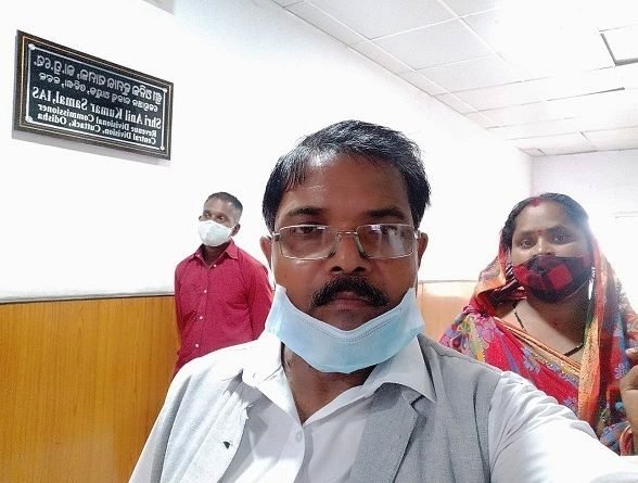 ଅନୁସୂଚିତ ଜାତି ଘର ଭଙ୍ଗାଯିବା ଘଟଣା : ରାଜସ୍ୱ ଆୟୁକ୍ତଙ୍କ ନିକଟରେ ଅଭିଯୋଗପତ୍ର ଦାଖଲ