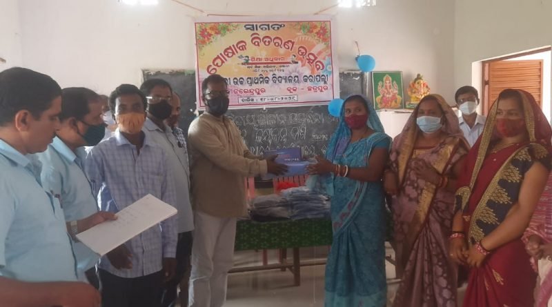 କରାପଲ୍ଲୀ ଗ୍ରାମ ମଧ୍ୟ ଇଂରାଜୀ ଓ ଉଚ୍ଚ ବିଦ୍ୟାଳୟରେ ବିଭିନ୍ନ କାର୍ଯ୍ୟକ୍ରମ