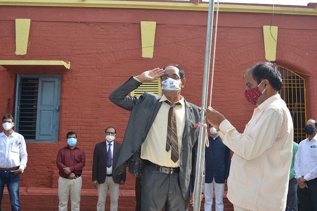 କେନ୍ଦ୍ରାପଡା ଜିଲ୍ଲା ଓକିଲ ସଂଘ ପକ୍ଷରୁୁ ୭୫ ତମ ସ୍ୱାଧୀନତା ଦିବସ ପାଳିତ