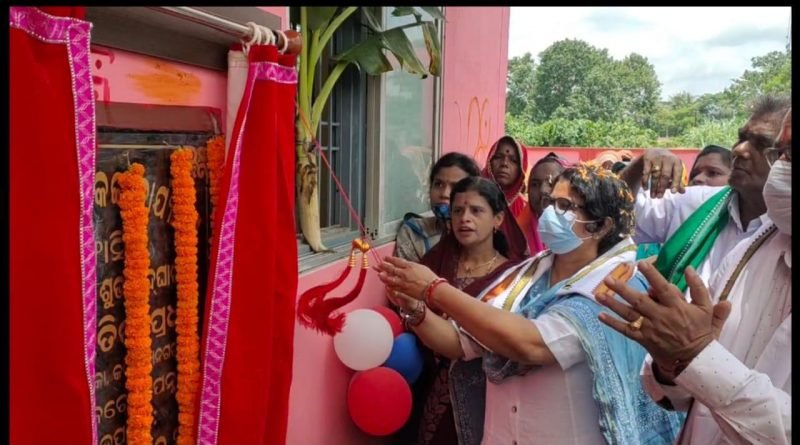 ଫାଶୀ ଓ ବେରୁଆଁବାଡ଼ିରେ ରାଜସ୍ୱ ନିରୀକ୍ଷକଙ୍କ କାର୍ଯ୍ୟାଳୟ ଉଦଘାଟନ କଲେ କବିସୂର୍ଯ୍ୟନଗର ବିଧାୟିକା