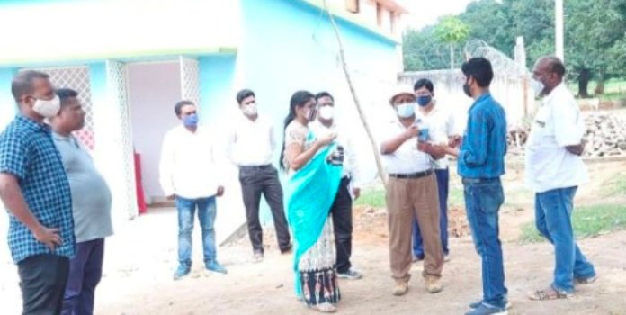 ସ୍ମାର୍ଟସ୍କୁଲ କାର୍ଯ୍ୟ ଅନୁଧ୍ୟାନ କଲେ କନ୍ଧମାଳ ଜିଲ୍ଲାପାଳ