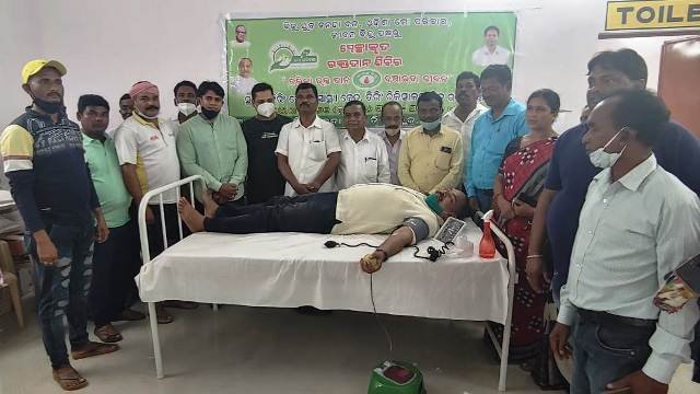 ତିରିଂ ବ୍କକ ବିଜେଡି ତରଫରୁ ୧୧୦ ୟୂନିଟ୍ ରକ୍ତ ସଂଗ୍ରହ