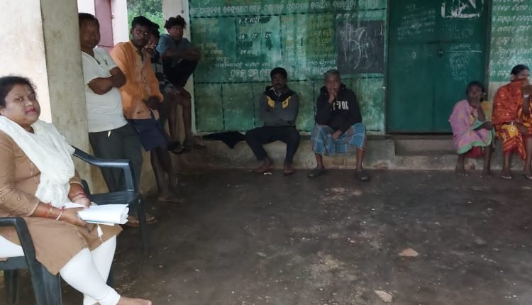 ଶ୍ରମିକଙ୍କୁ ମଜୁରୀ ଟଙ୍କା ନମିଳିବା ଘଟଣାର ତଦନ୍ତ ଆରମ୍ଭ କଲେ କନ୍ଧମାଳ ଶ୍ରମ ନିରୀକ୍ଷକ