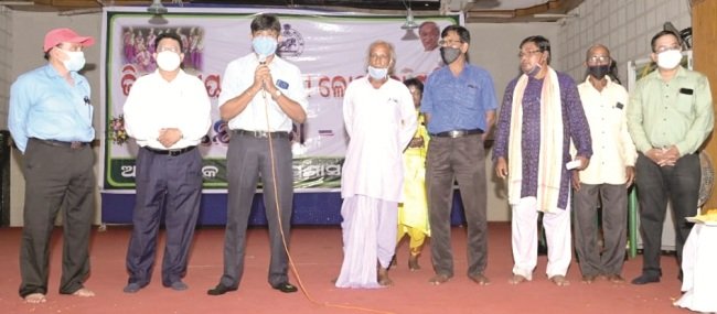ଜିଲାସ୍ତରୀୟ ମୁଖ୍ୟମନ୍ତ୍ରୀ ଲୋକକଳା ଟ୍ରଫି ପ୍ରତିଯୋଗିତା