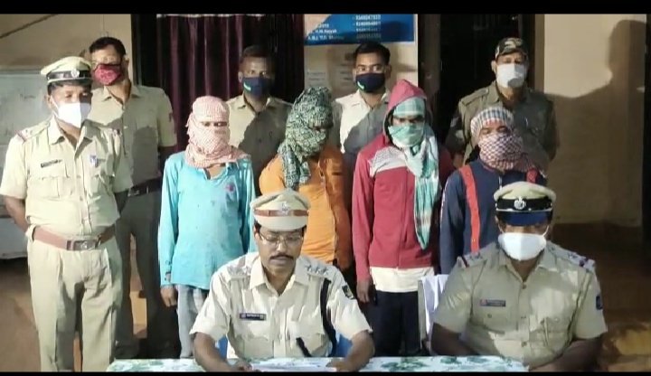 ବହୁ ଚର୍ଚ୍ଚିତ ଟ୍ରକ୍‍ ଡ୍ରାଇଭର ହତ୍ୟାକାଣ୍ଡ ପର୍ଦ୍ଦାଫାଶ : ଏସଡିପିଓଙ୍କ ସାମ୍ବାଦି ସମ୍ମିଳନୀ