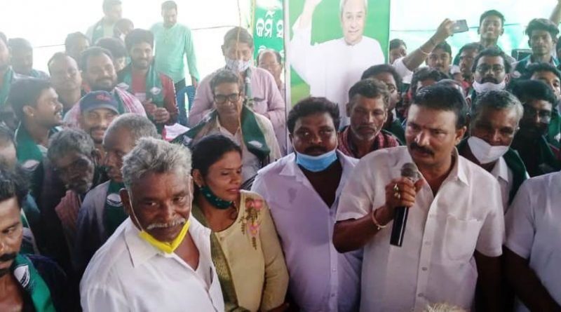 ବିଜେଡିରେ ଯୋଗ ଦେଲେ ୨୦୦ରୁ ଉର୍ଦ୍ଧ ଭାଜପା କର୍ମୀ