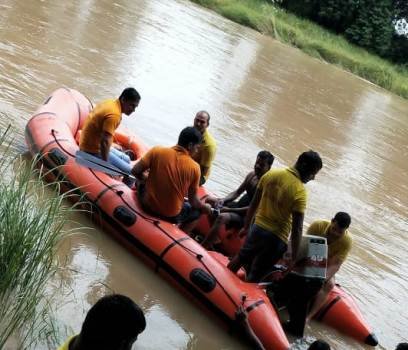 ଘୋଡାହଡ ନଦୀରେ ଭିନ୍ନକ୍ଷମ ମହିଳା ନିଖୋଜ : ଅଗ୍ନିଶମ ବିଭାଗର ଉଦ୍ଧାର କାର୍ଯ୍ୟ ଜାରି