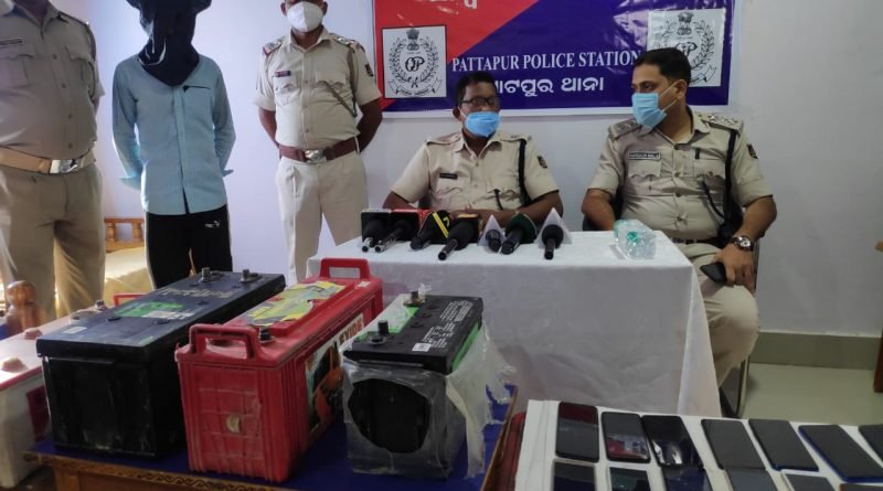 ମୋବାଇଲ୍ ଚୋରି ଘଟଣାରେ ଜଣେ ଯୁବକ ଗିରଫ , ପରେ କୋର୍ଟ ଚାଲାଣ