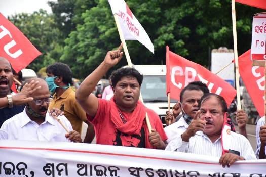 ଆମ ଅଧିକାର ଓ ସି.ବି.ଟି.ୟୁ.ର ଶତାଧିକ କର୍ମୀ ଗିରଫ