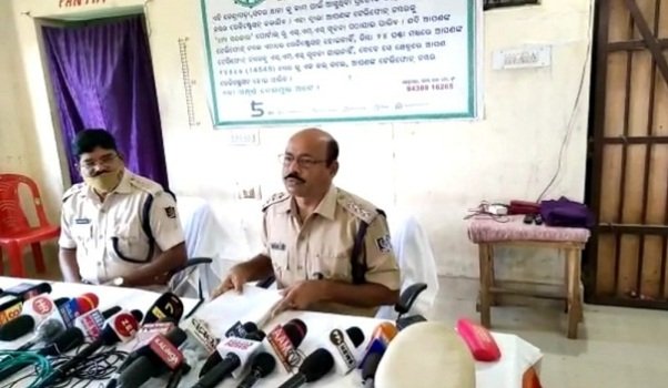 କେନ୍ଦ୍ରାପଡା ଏସଡିପିଓଙ୍କ ସାମ୍ବାଦିକ ସମ୍ମିଳନୀ