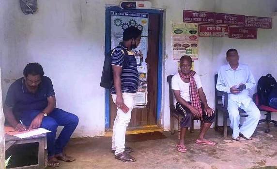 ଘର ଭଡା ବକେୟାକୁ ନେଇ ଉପ-ଡାକଘରେ ତାଲା ପକାଇଲେ ଘର ମାଲିକ