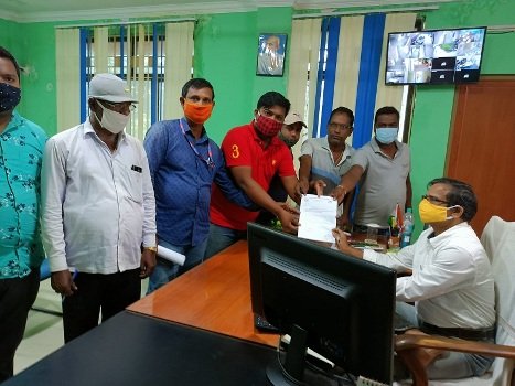 କେନ୍ଦ୍ରାପଡା କର୍ମଜୀବୀ ସାମ୍ବାଦିକ ସଙ୍ଘ ପକ୍ଷରୁ ଜିଲ୍ଲାପାଳଙ୍କୁ ଦାବିପତ୍ର