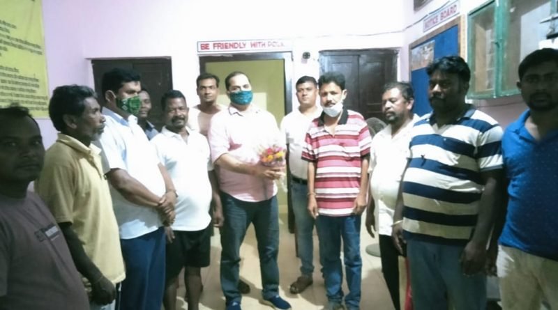 ଗୋରୁମହିଷାଣୀ ନୂତନ ଥାନାଧିକାରୀଙ୍କୁ ଆମ୍ବେଦକୟ ଓ୍ବେଲଫେୟାର ଆସୋସିଏସନ ତରଫରୁ ସମ୍ବର୍ଦ୍ଧନା