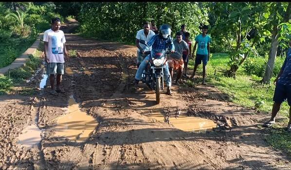 ବିକାଶର ବହୁ ଦୂରରେ ରହିଛି କନ୍ଧମାଳର ଏହି ୭ଟି ଗାଁରାସ୍ତା ନିର୍ମାଣ