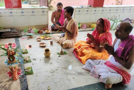 ପିତୃପୁରୁଷ ଙ୍କୁ ଶ୍ରଦ୍ଧାଳୁଙ୍କ ପିଣ୍ଡଦାନ