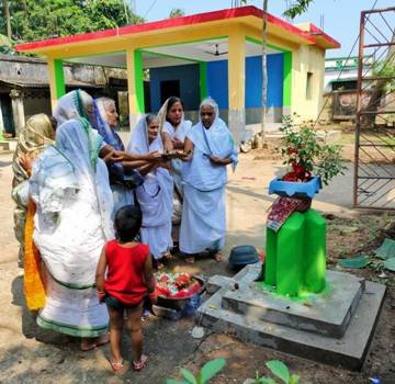 ଚଉରା ମୂଳରେ ବିଧବା ମହିଳା ଙ୍କ ରାଇ ଦାମୋଦର ପୂଜା ଆରମ୍ଭ