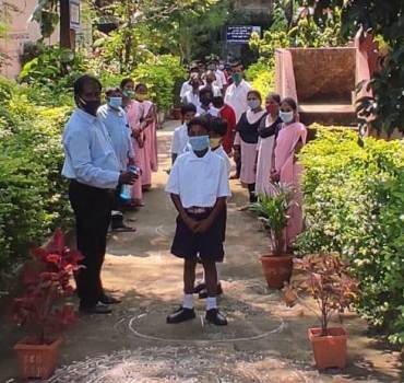 କୋଭିଡ ଆତଙ୍କର ୨ ବର୍ଷ ପରେ ଅଷ୍ଟମ ଶ୍ରେଣୀ କ୍ଲାସ ଖୋଲିଲା