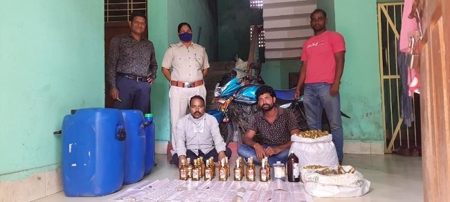 ଚୋରାମଦ ସହ ୨ ମଦ ବ୍ୟବସାୟୀ ଗିରଫ