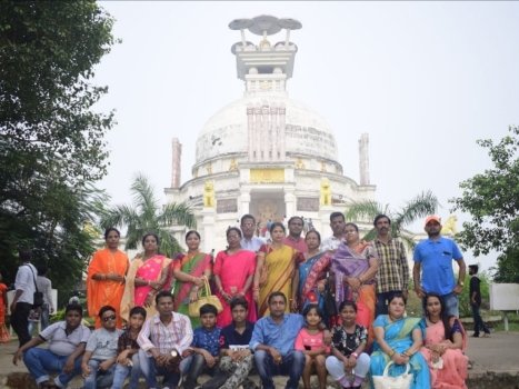 ଧଉଳିରେ ନିଆରା ବନ୍ଧୁମିଳନ