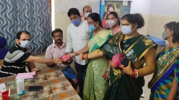 କାଶୀନଗର ବ୍ଲକ ଓ ଏନ୍‌ଏସିରେ ମୁଖ୍ୟମନ୍ତ୍ରୀଙ୍କ ୭୫ତମ ଜନ୍ମ ଦିବସ ପାଳିତ