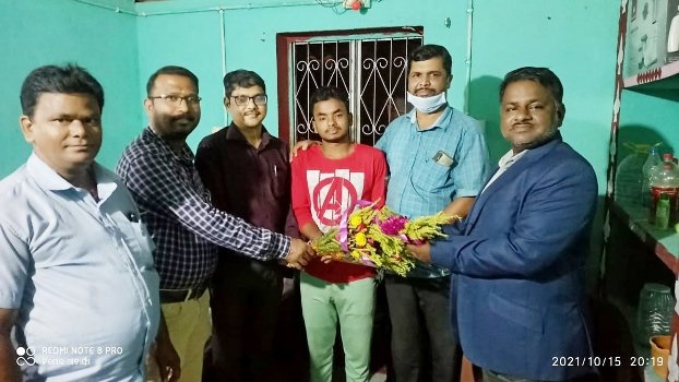 ଚାଷୀଘରର ପୁଅ ଜେଇଇରେ ପାଇଲେ ସଫଳତା