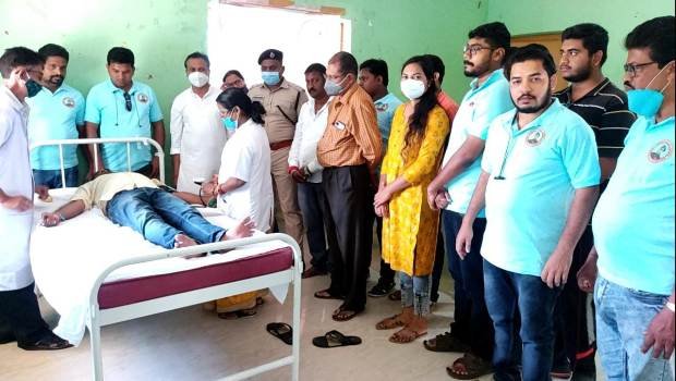 "ସେବା ହିଁ ଧର୍ମ" ସଙ୍ଗଠନ ପକ୍ଷରୁ ବାଲିଗୁଡ଼ାରେ ସ୍ବେଚ୍ଛାକୃତ ରକ୍ତଦାନ ଶିବିର ଅନୁଷ୍ଠିତ