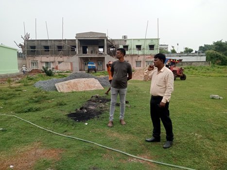 ଅନସ୍ଲୋ ହାଇସ୍କୁଲରେ ଚାଲିଥିବା ୫ଟି ରୁପାନ୍ତରିତ କାର୍ଯ୍ୟକୁ ବୁଲି ଦେଖିଲେ ଗୋଷ୍ଠୀ ଉନ୍ନୟନ ଅଧିକାରୀ