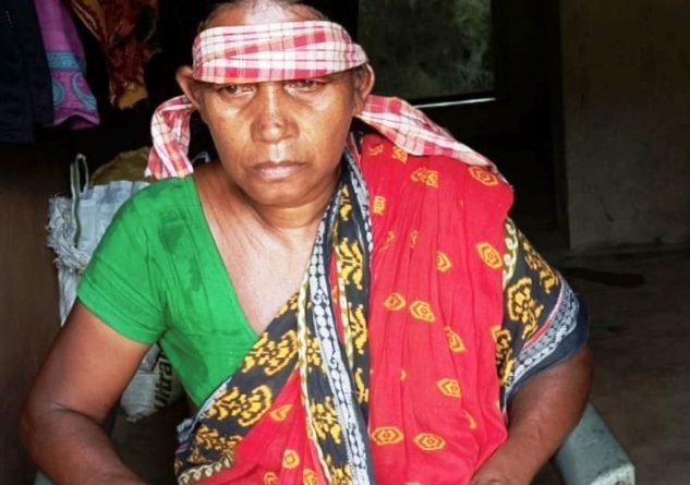 ଷ୍ଟେଟବ୍ୟାଙ୍କ କର୍ମଚାରୀଙ୍କ ଖାମଖିଆଲ ନିତି: ଆଦିବାସୀ ମହିଳାଙ୍କ ମୁଣ୍ଡରେ ଅର୍ଥଦଣ୍ଡ: ନ୍ୟାୟ ପାଇଁ ଥାନାର ଦ୍ଵାରସ୍ତ