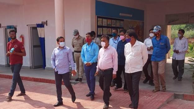 ଗଞ୍ଜାମ ଜିଲ୍ଲାପାଳଙ୍କ ଶତ୍ରୁସୋଲ ଆଦର୍ଶ ବିଦ୍ୟାଳୟକୁ ଅଚାନକ ପରିଦର୍ଶନ