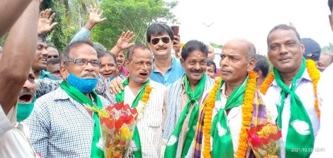 ବିଜେପି ଛାଡି ବିଜେଡି ରେ ଯୋଗ ଦେଲେ ୧୫ ରୁ ଉର୍ଦ୍ଧ ପରିବାର