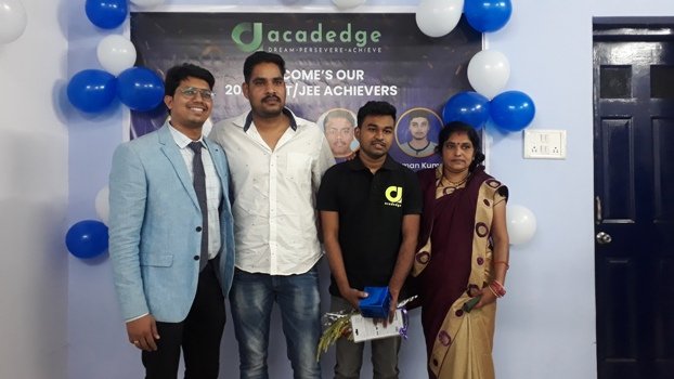 ‘ଏକାଡ଼େଜ’ କ୍ଲାସେସ ତରଫରୁ ନିଟ୍‌-୨୦୨୧ ସଫଳ ପ୍ରାର୍ଥୀଙ୍କୁ ସମ୍ବର୍ଦ୍ଧନା