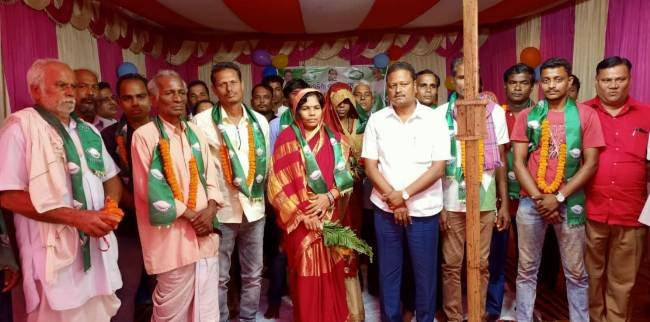 ମାଳ ତେନ୍ତୁଳିଆ ଗ୍ରାମରେ ବିଜେଡ଼ିର ମିଶ୍ରଣ ପର୍ବ