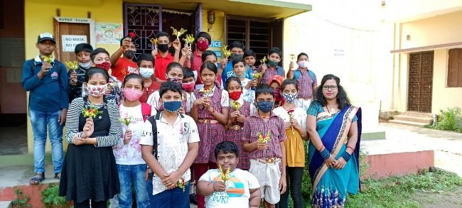 ଡିଏଭି ପବ୍ଲିକ ସ୍କୁଲରେ ଷଷ୍ଠ ଓ ସପ୍ତମ ଶ୍ରେଣୀ ଛାତ୍ରଛାତ୍ରୀଙ୍କୁ ସ୍ୱାଗତ