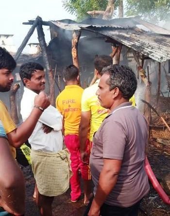 କାଶୀନଗରରେ ଅଗ୍ନୀକାଣ୍ଡ : ୭ ଗୁହାଳ ପୋଡି ୨ ବାଛୁରୀ ଆହତ