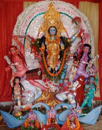 କୋଭିଡ୍ କଟକଣାରେ ପୂଜା ପାଇଲେ ମା’କାଳୀ