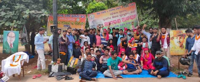 ବରିଷ୍ଠ ସାମ୍ବାଦିକ ରବି ଦାସଙ୍କ ଦ୍ୱାରା ଅନଶନ ଭଙ୍ଗ