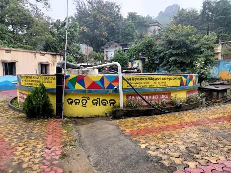 ବିଭାଗୀୟ ଯନ୍ତ୍ରୀଙ୍କ ଉଦାସୀନତା ମନୋଭାବରୁ ବଢୁଛି ଜନ ଅସନ୍ତୋଷ