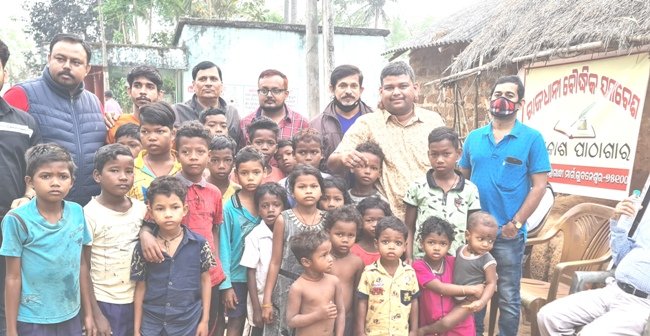 କାଳିପ୍ରସାଦ ସ୍ମୃତିରେ ଅସହାୟ ଜରାଗ୍ରସ୍ତଙ୍କୁ କମ୍ବଳ ବଂଟନ