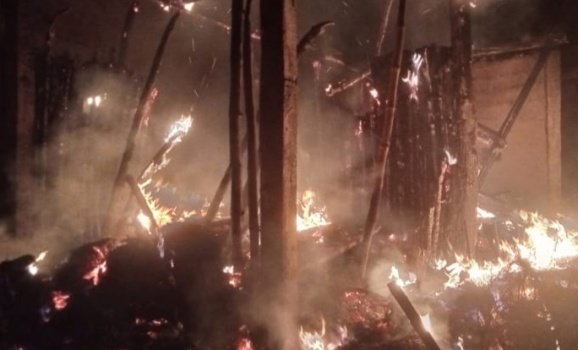 ଅଗ୍ନିକାଣ୍ଡରେ ବ୍ୟାପକ କ୍ଷୟକ୍ଷତି