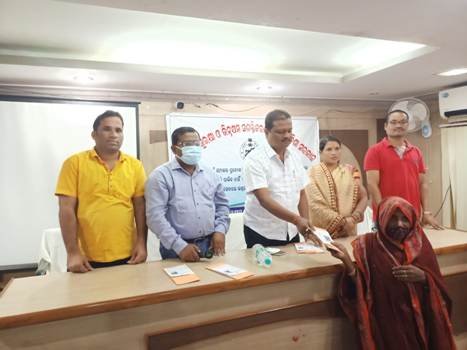 ପୋଲସରା ବ୍ଲକରେ ବାର୍ଦ୍ଧକ୍ୟ : ଭିନ୍ନକ୍ଷମ ଓ ବିଧବା ଭତ୍ତା ବଣ୍ଟନ