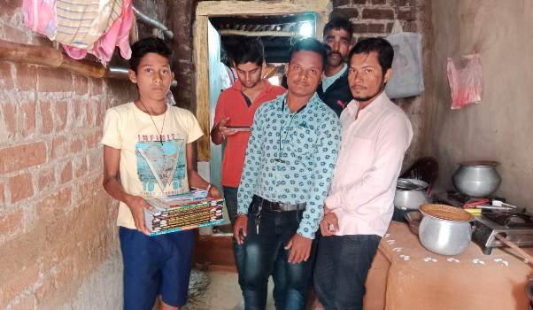 ଗଞ୍ଜାମ ତରଫରୁ କର୍କଟ ରୋଗୀ ଙ୍କ ପରିବାରକୁ ସହାୟତା
