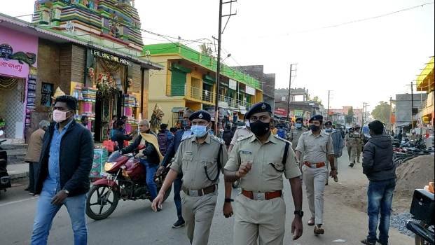 ବଡ଼ଦିନ ପାଇଁ ବାଲିଗୁଡ଼ା ପୋଲିସ୍ ପକ୍ଷରୁ ଫ୍ଲାଗ୍ ମାର୍ଚ୍ଚ ସୁରକ୍ଷା ବ୍ୟବସ୍ଥା କଡ଼ାକଡ଼ି