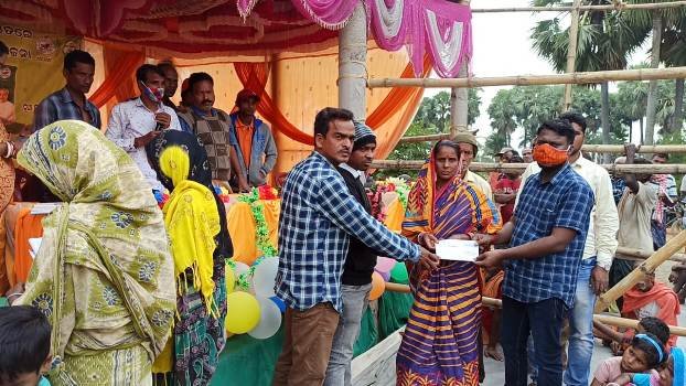 ଜମ୍ଭୀରା ପଞ୍ଚାୟତରେ ସ୍ମାର୍ଟକାର୍ଡ ବଣ୍ଟନର ଶୁଭାରମ୍ଭ