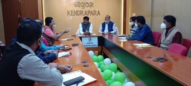 ମନ୍ତ୍ରୀ ପ୍ରତାପ ଜେନାଙ୍କ ଜିଲ୍ଲା କାର୍ଯ୍ୟାଳୟରେ ବିଭିନ୍ନ ପ୍ରକଳ୍ପର ସମୀକ୍ଷା