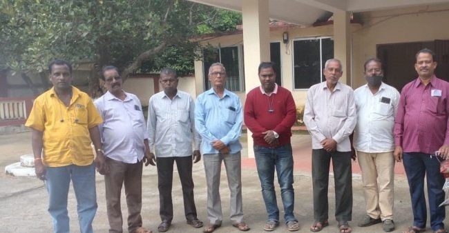 ବାତ୍ୟା ଜନିତ କ୍ଷୟକ୍ଷତିର କ୍ଷତିପୁରଣ ପାଇଁ ଜିଲ୍ଲାପାଳଙ୍କୁ ଦାବିପତ୍ର